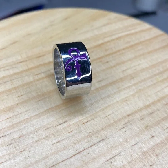 Prince Purple Symbol Ring Love Purple Rain Music Artist‎ Silvertone Unisex Sz 8 - Picture 3 of 4